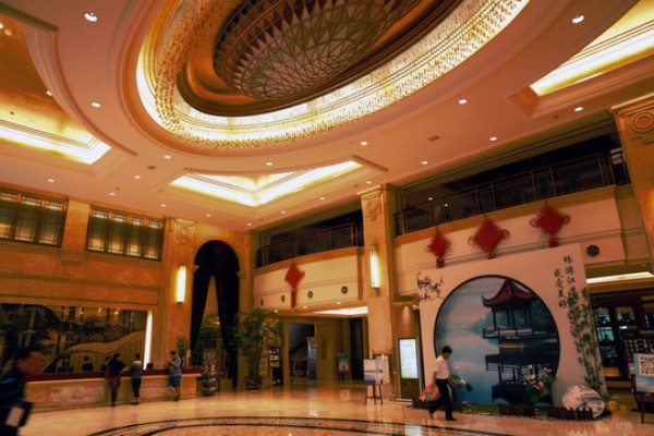 成都桑拿板吊顶养生休闲新体验(成都桑拿板厂家直销电话)